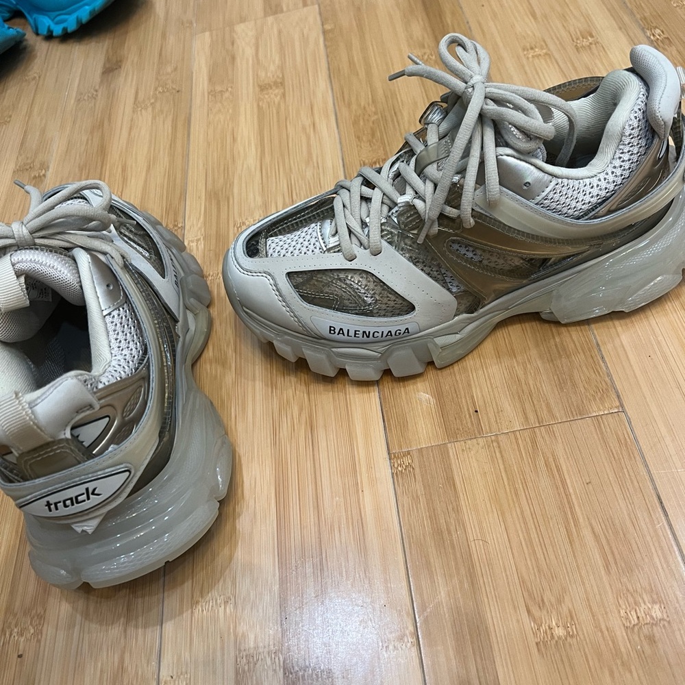 Balenciaga shoe